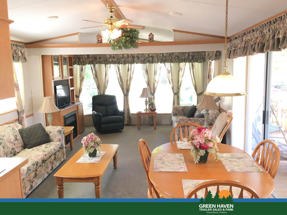 42 X14 Northlander Cottager Classic 2002 Green Haven Trailer Park