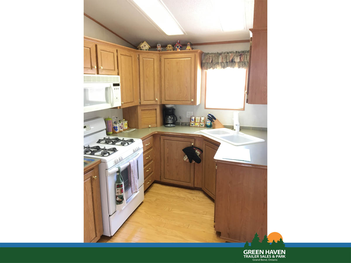 42 X14 Northlander Cottager Classic 2002 Green Haven Trailer Park
